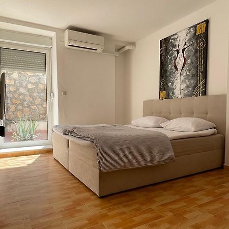 Piazza Apartment ดูบรอฟนิก ภายนอก รูปภาพ
